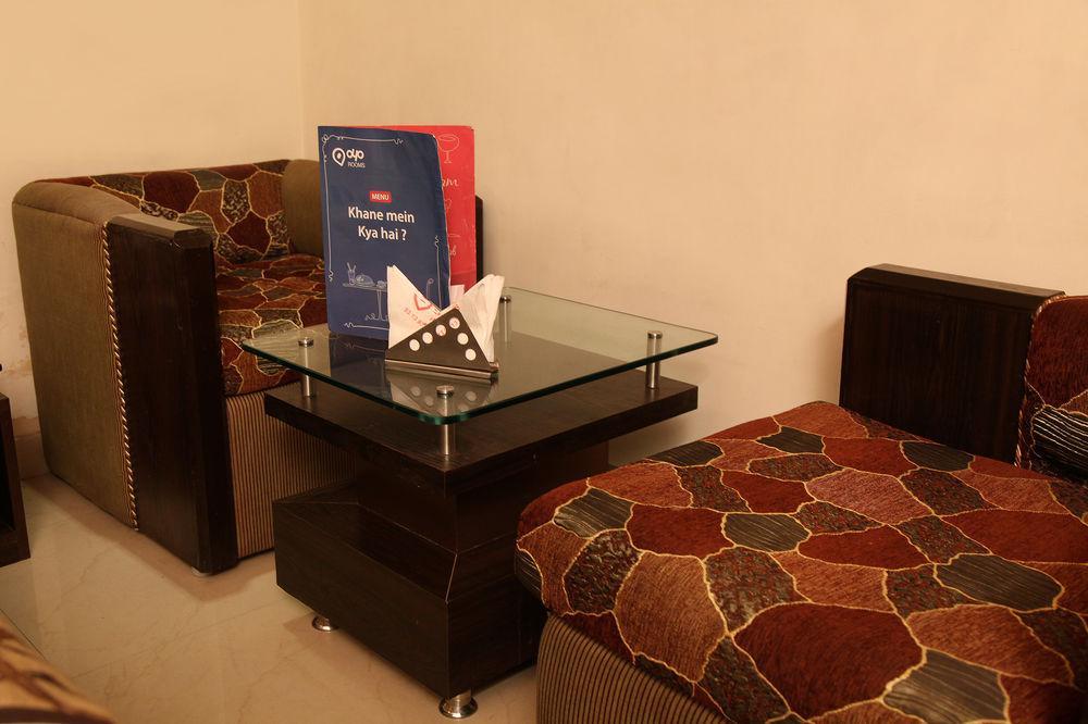 Oyo 905 Galaxy View Hotel Allāhābād Junction 外观 照片