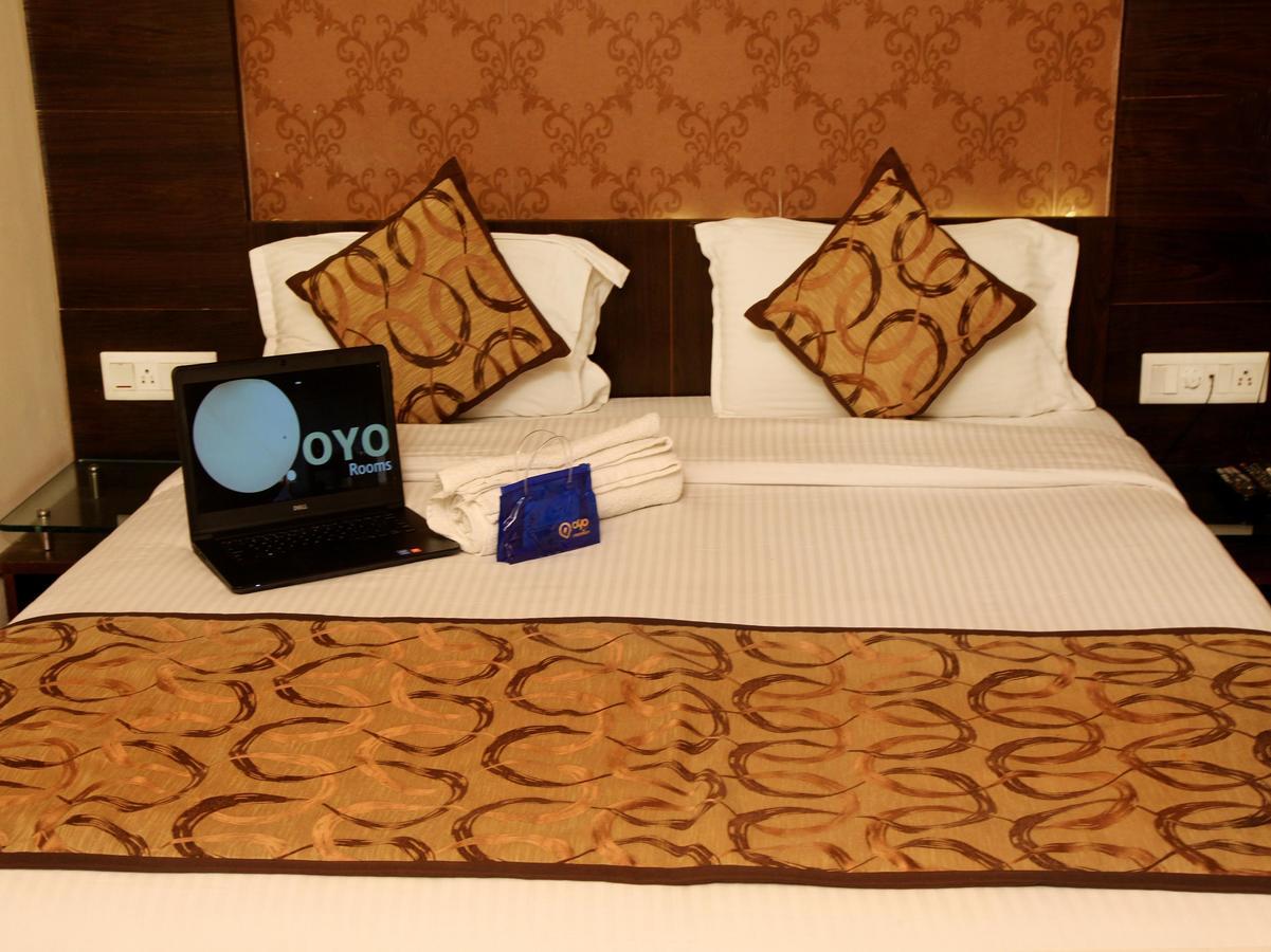 Oyo 905 Galaxy View Hotel Allāhābād Junction 外观 照片