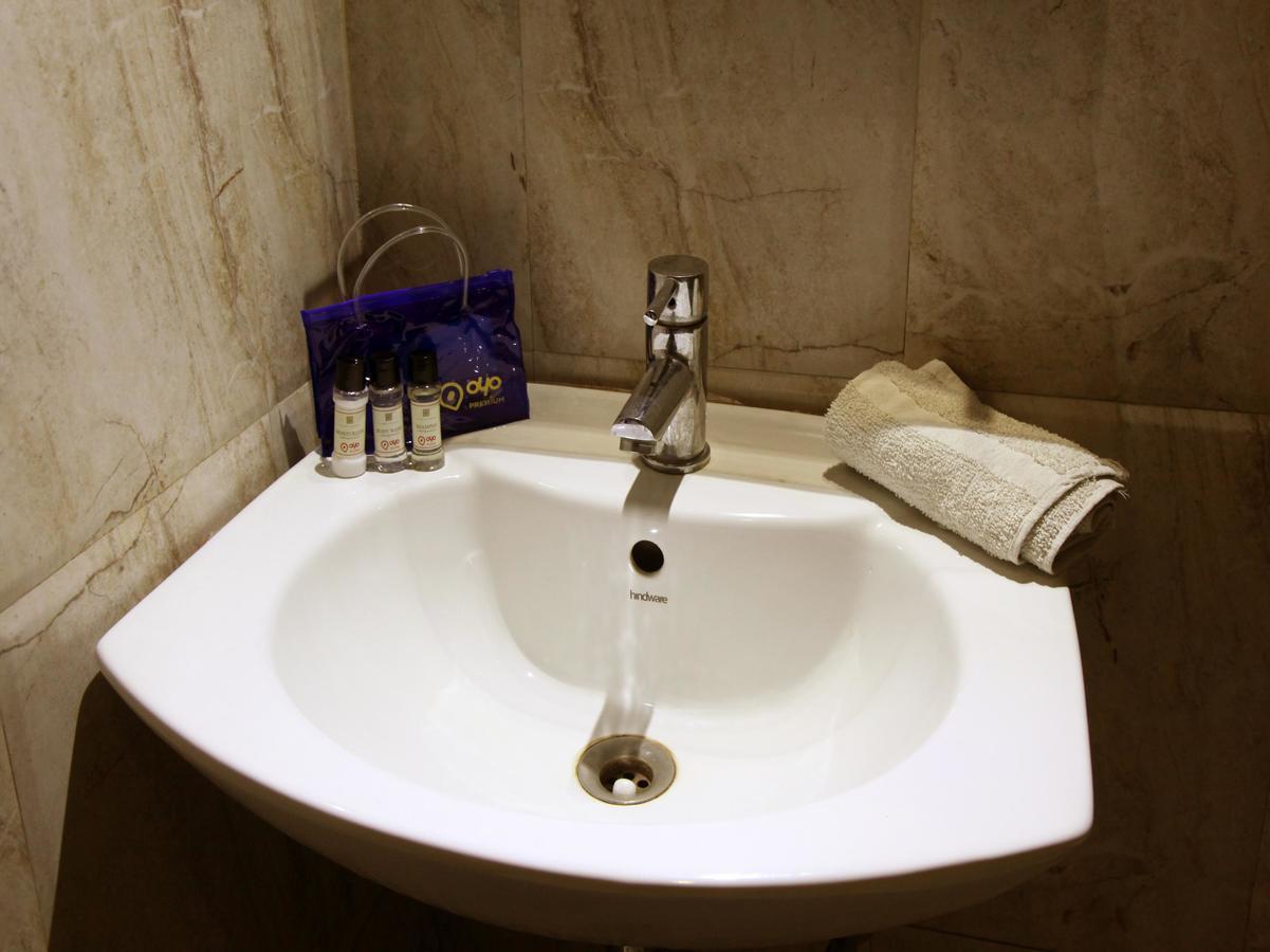 Oyo 905 Galaxy View Hotel Allāhābād Junction 外观 照片